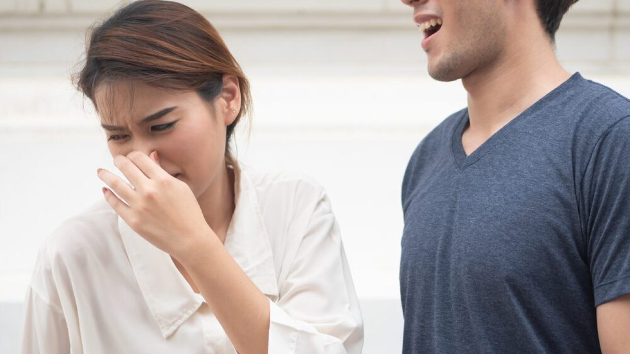 Why does my breath always smell like poop: visual explanation