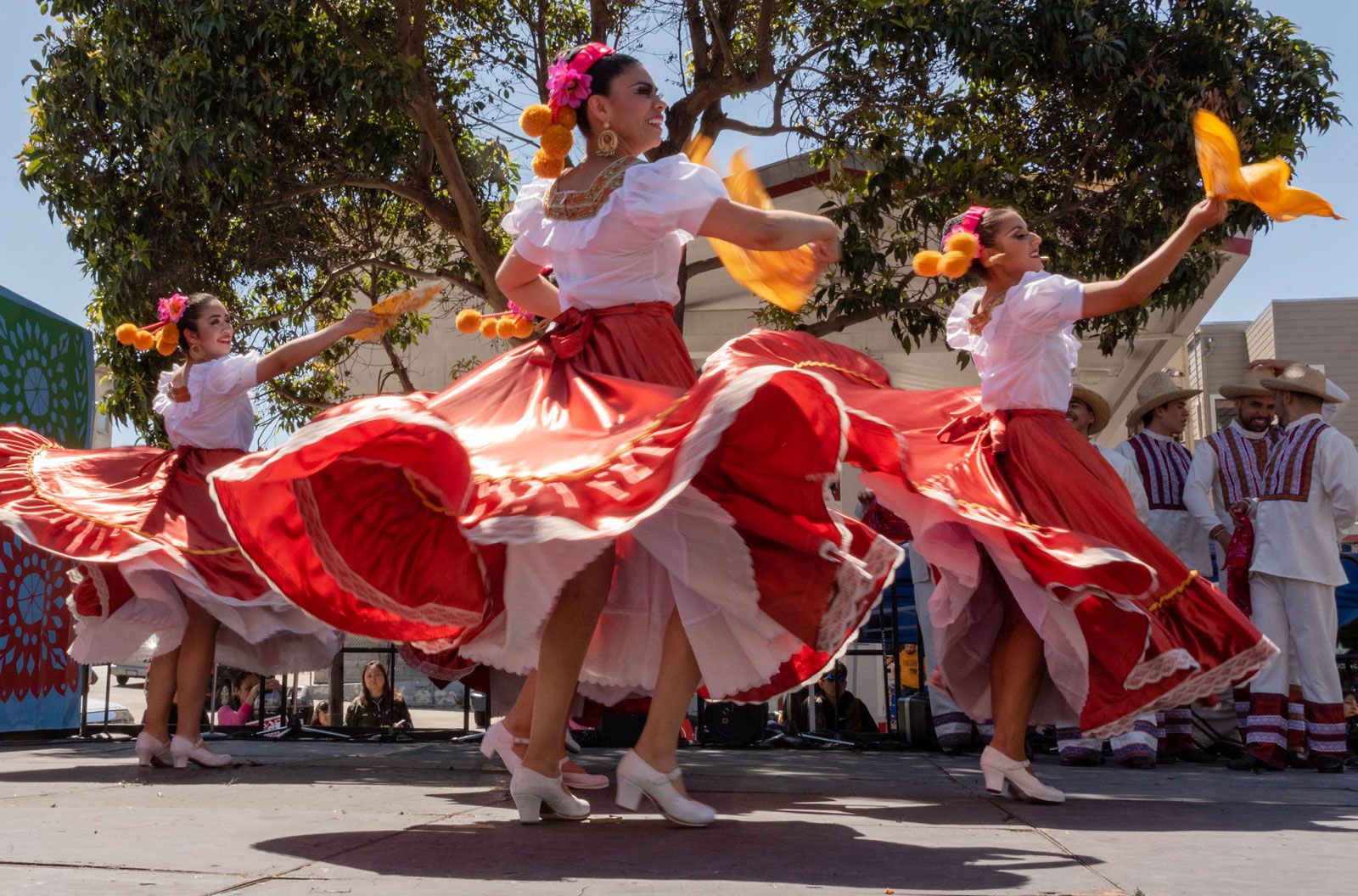 Why do we celebrate 5 de mayo: visual explanation