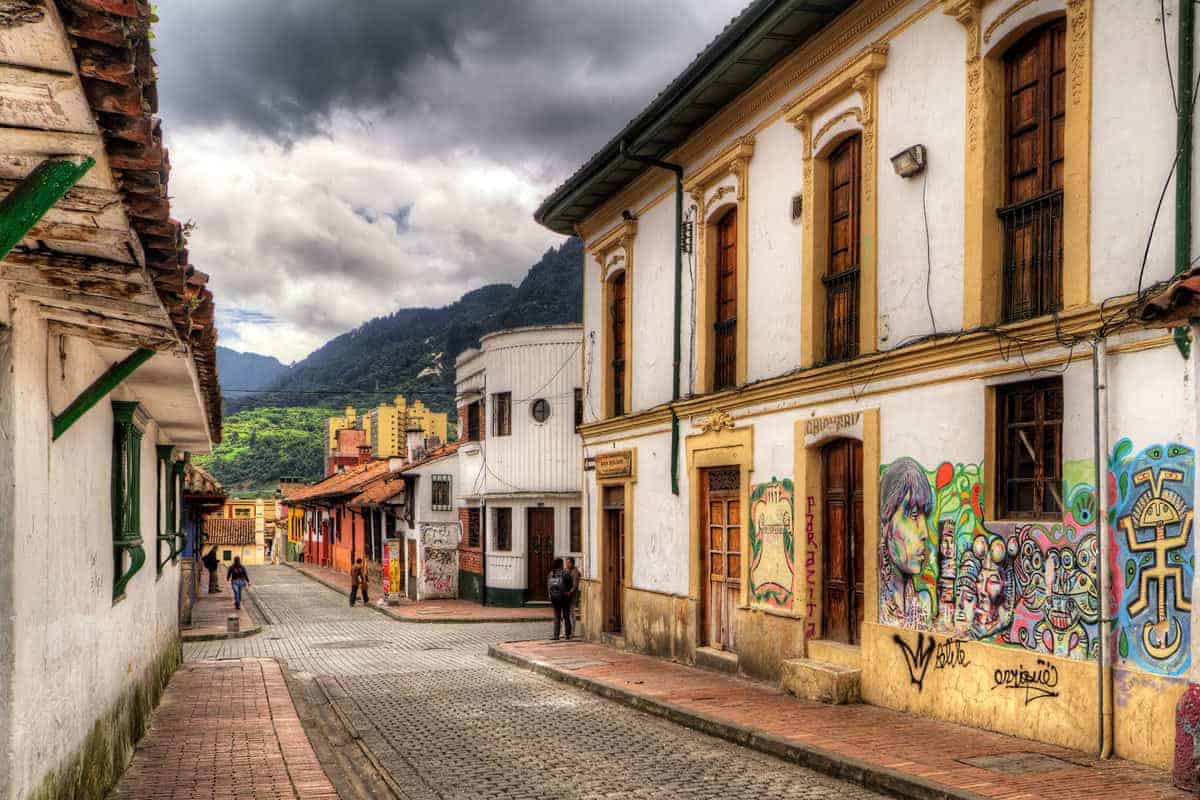 Is it safe to travel to colombia south america: visual explanation