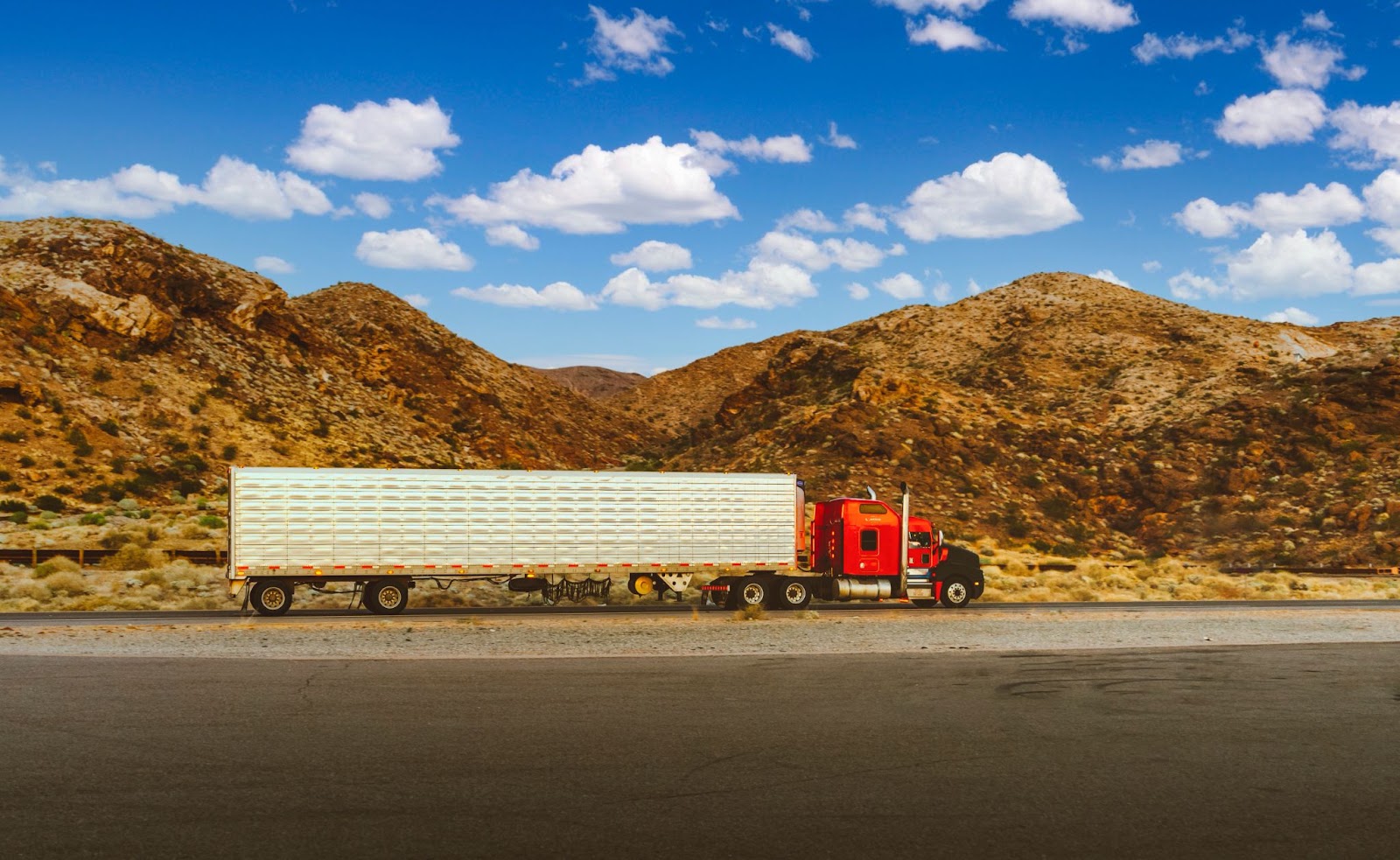 Why do they call it a semi truck: visual explanation