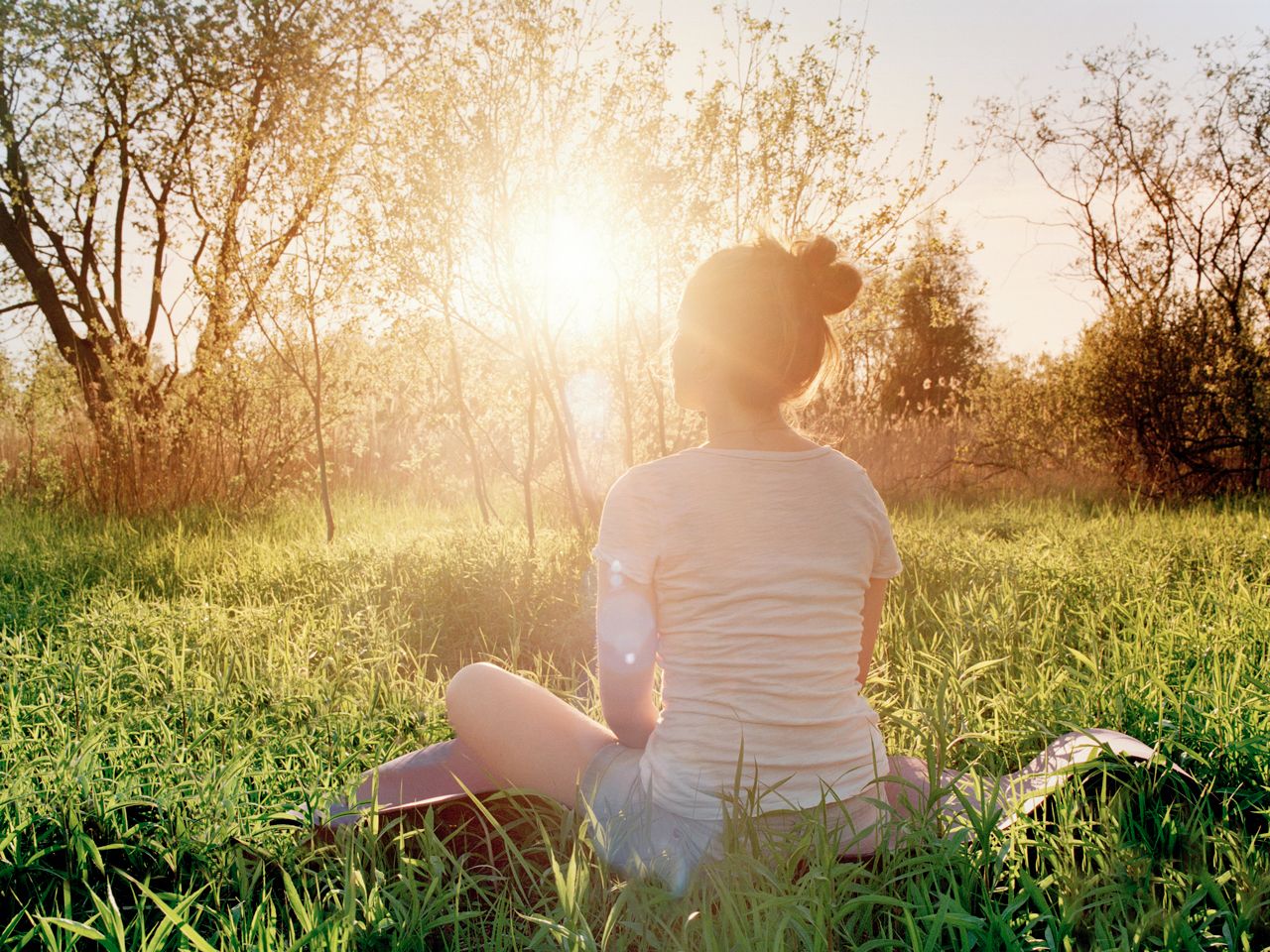 Why does the sun make u tired: example and key details