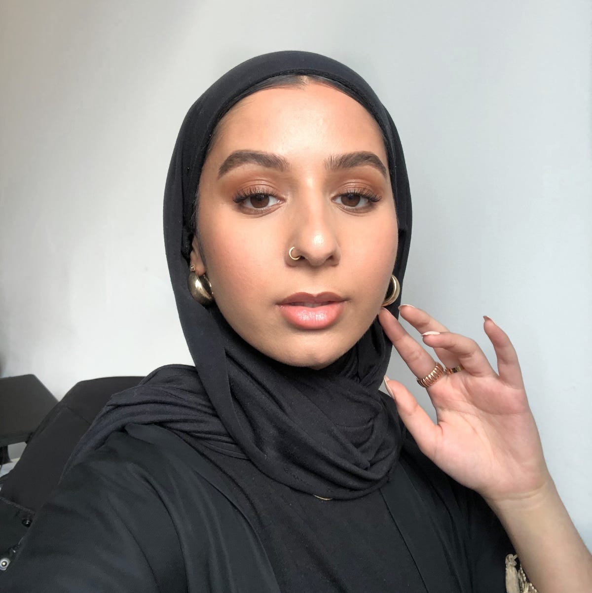 Why do islamic women wear hijab: example and key details